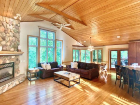 Golf Retreat Near Pelican Lake